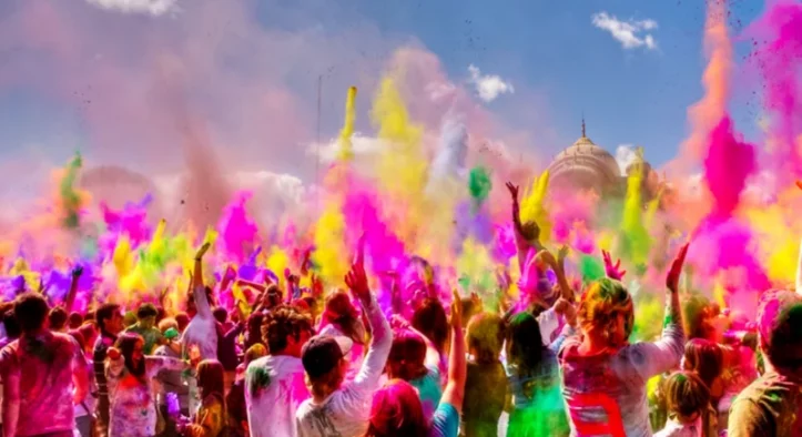 Top 5 Places to Celebrate Holi Festival in Goa